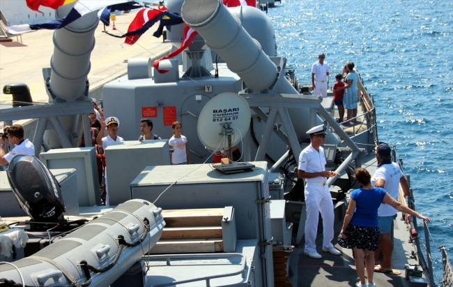 "TCG Martı" hücumbotu vatandaşların ziyaretine açıldı